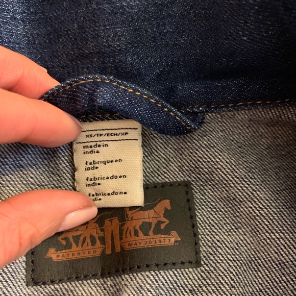 NEW! Original Levi's Jean jacket - Picture 2 of 7